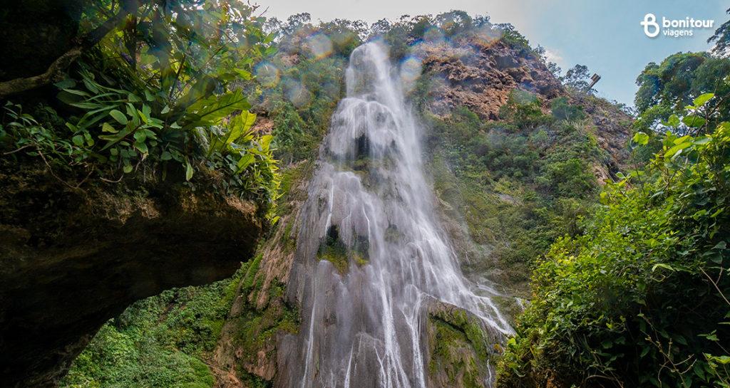 Cachoeira Boca da Onça na região de Bonito/MS