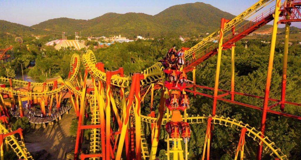 O Beto Carrero World é considerado um dos mais famosos parque de diversões no Brasil